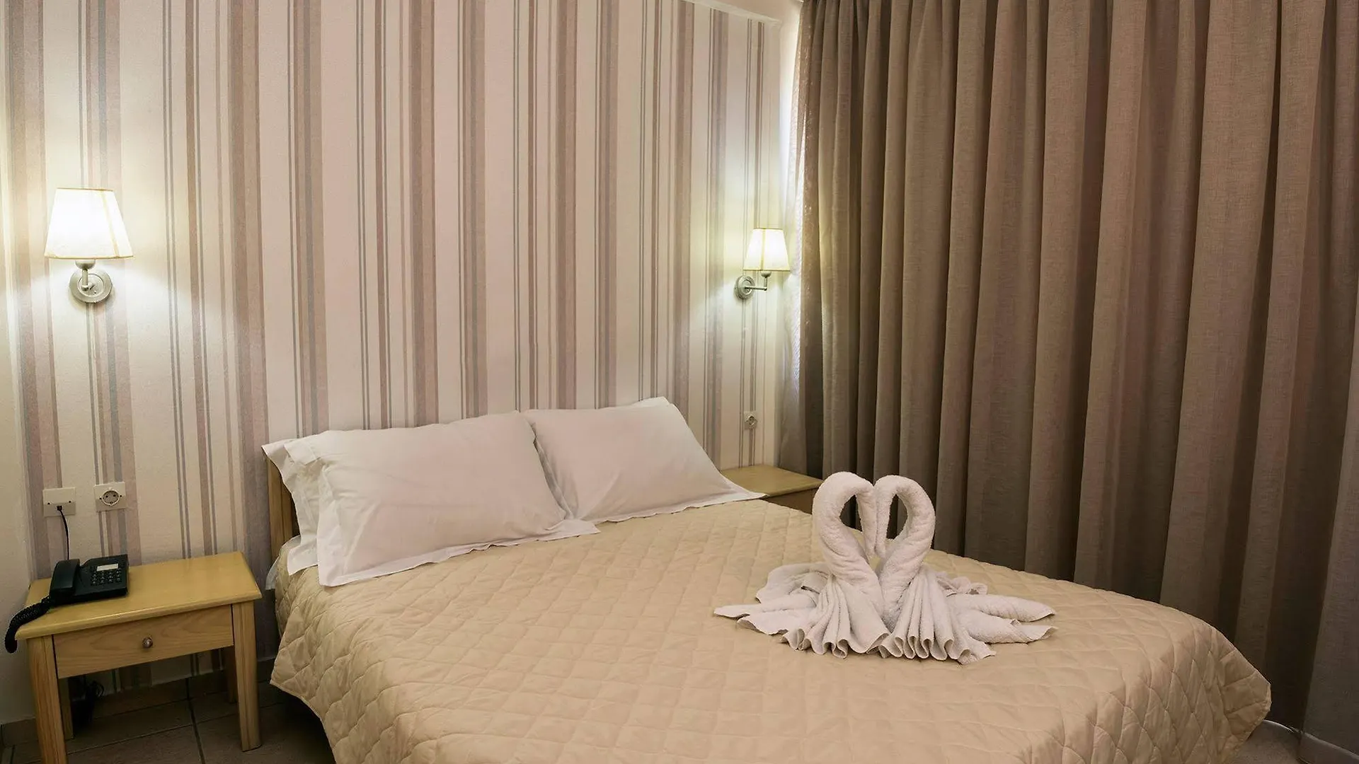 Pearl Seabreeze Suites Rethymno