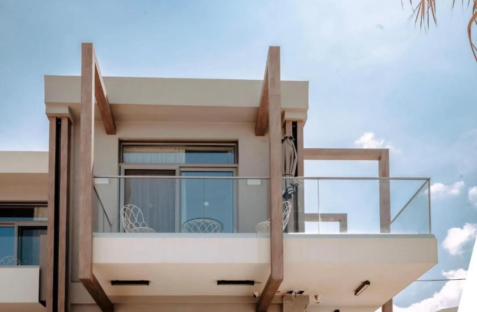 Pearl Seabreeze Suites Rethymno  3*, Rethymno (Crete)