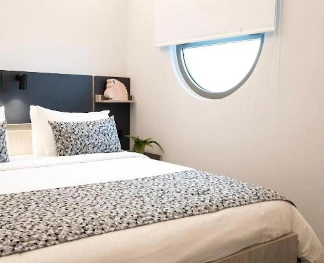 Pearl Seabreeze Suites Rethymno  3*, Rethymno (Crete) Greece