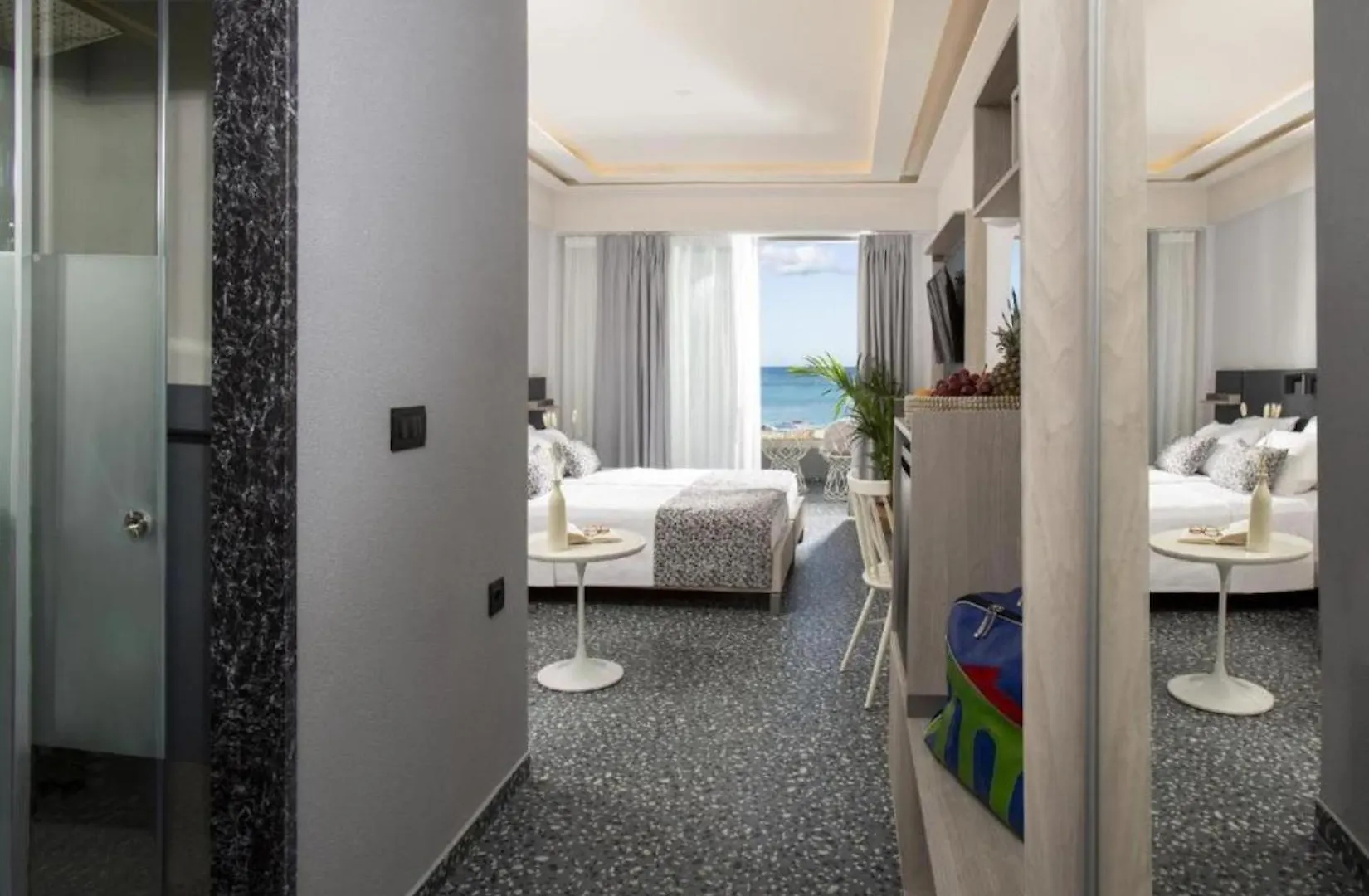 Pearl Seabreeze Suites Rethymno  3*, Rethymno (Crete) Greece